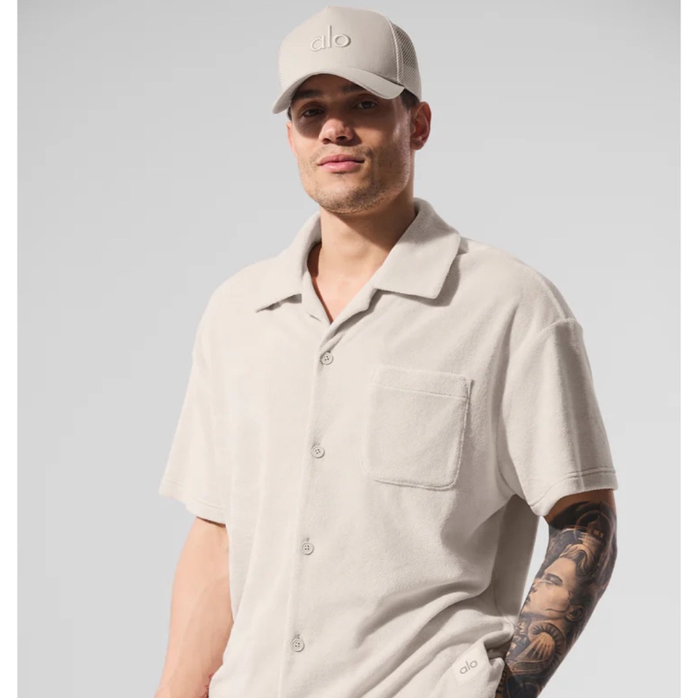 ALO Yoga Men's Beige Button Down Shirt